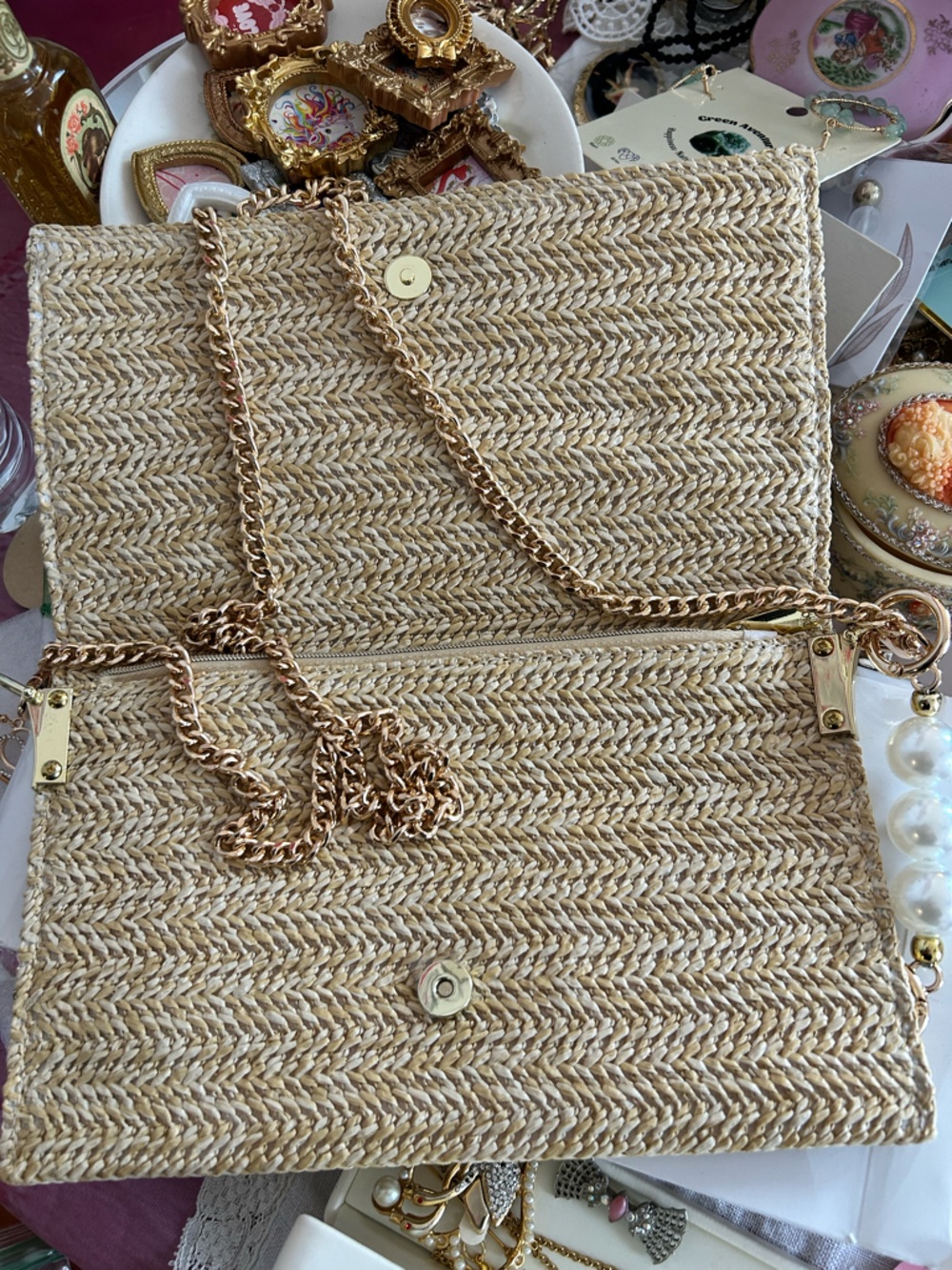 Dior Beige Straw Clutch with Pearl Handle and Gold Ring w gold chain crossbody - Picture 4 of 6